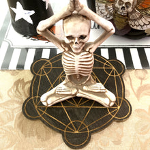 Load image into Gallery viewer, Metatron's Cube Crystal Grid With Gold Fill